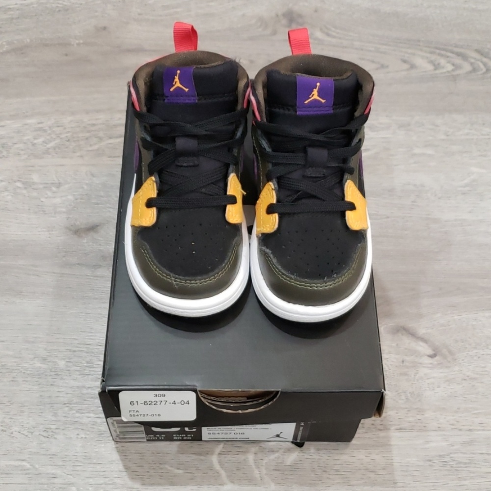 Jordan 1 Mid Flex